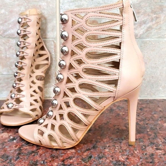 Guess booties - Picture 2 of 5